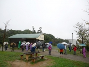 雨の中での観察会