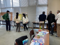 パネル展示による交流